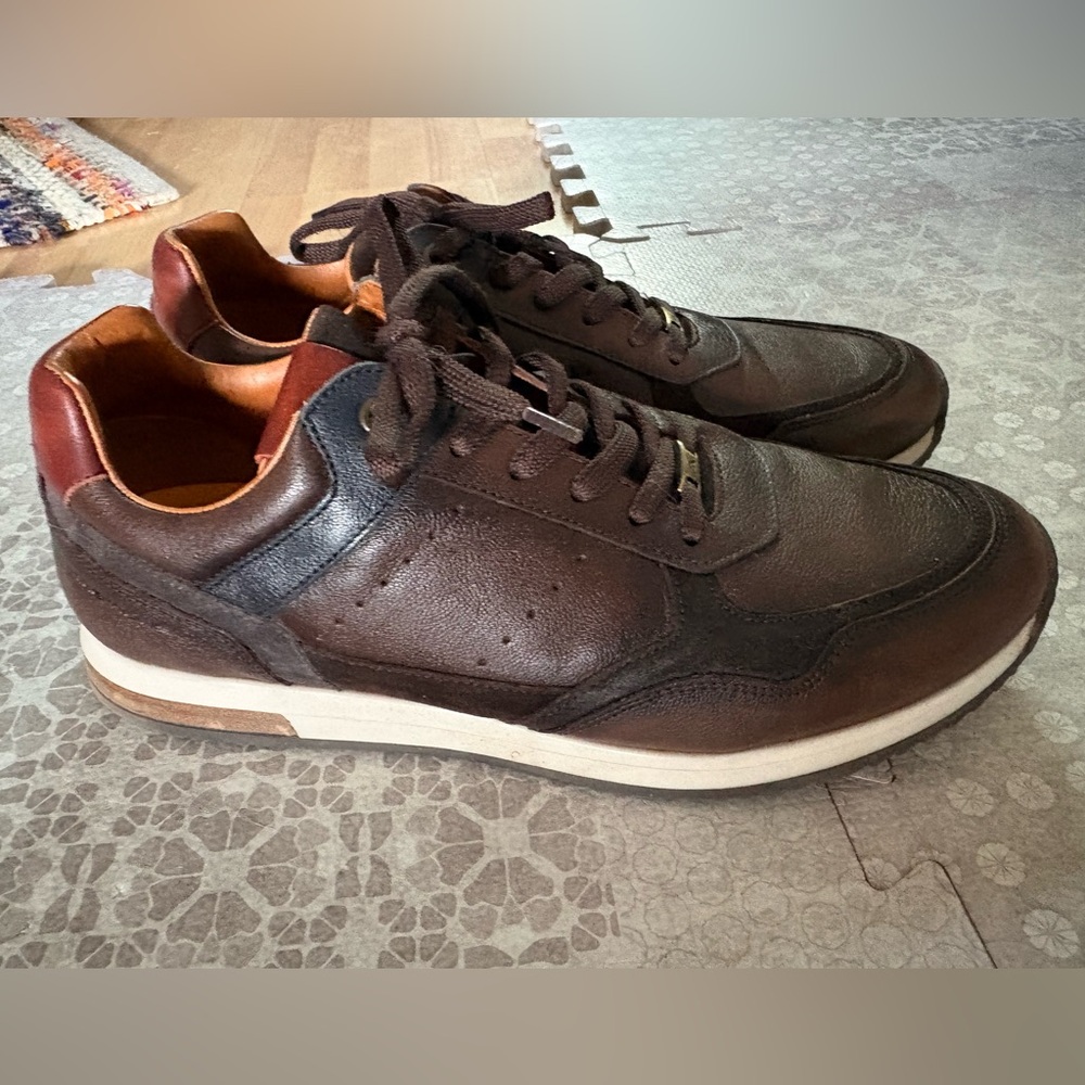 Men's Brown Leather Ambitious Sneakers